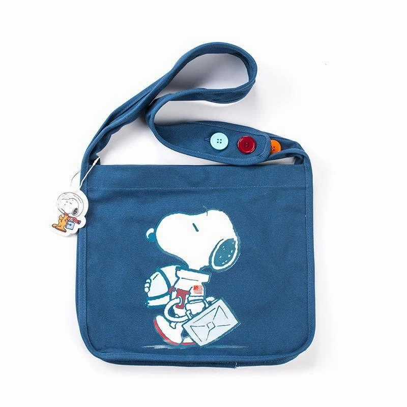 Snoopy Canvas Messenger Bag Art Model