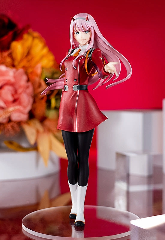 Legendary Hero Fantasy Unit POP UP PARADE Zero Two