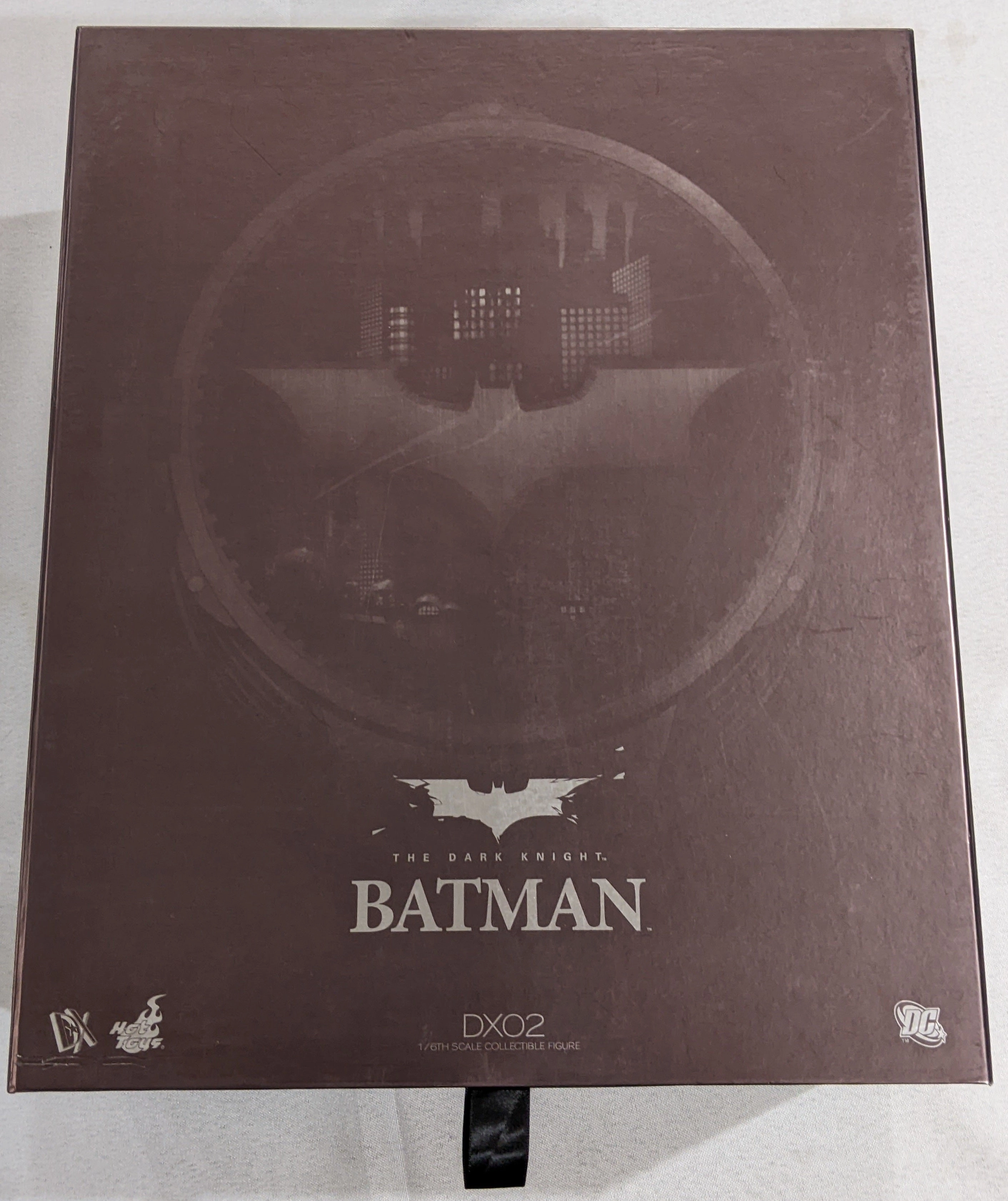 Hot Toys 1/6 The Dark Knight Batman Movie Masterpiece Sixth Scale Figure DX02 *Open Box* Art Collection